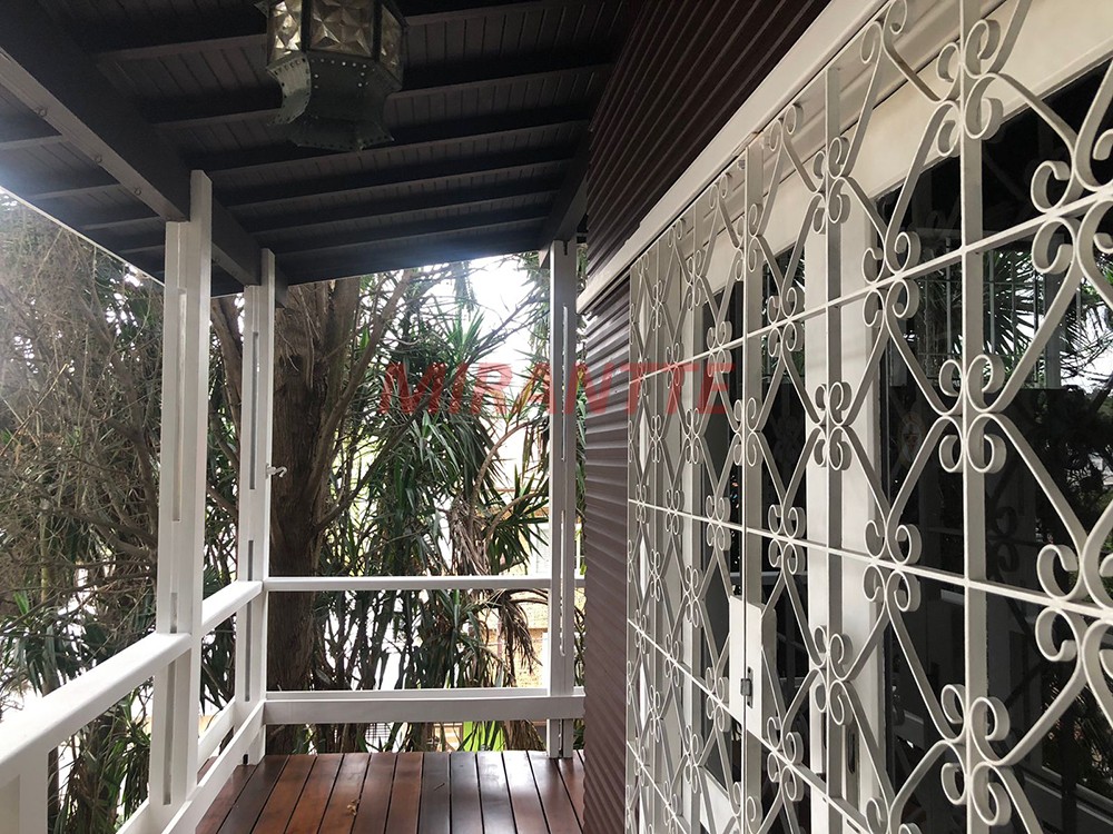 Sobrado de 220m² com 3 quartos em Tremembe