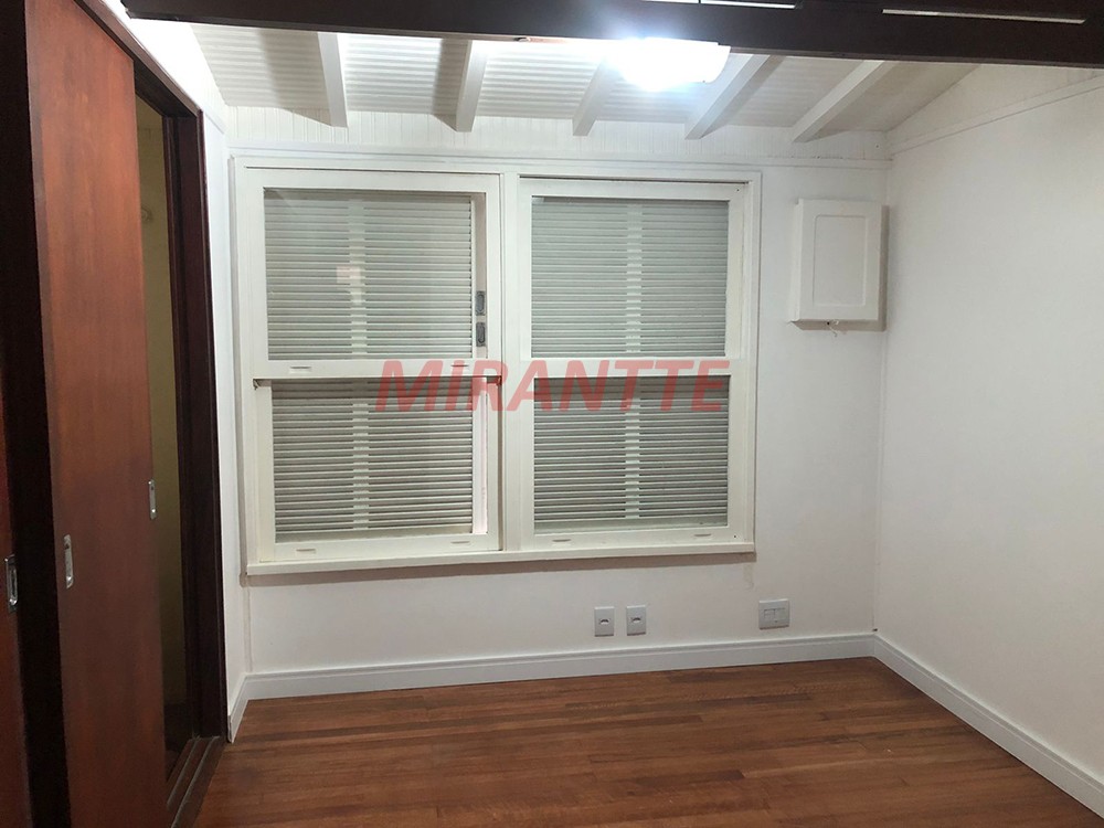 Sobrado de 220m² com 3 quartos em Tremembe