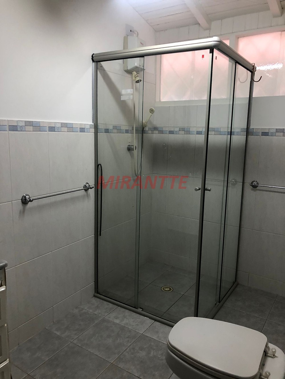 Sobrado de 220m² com 3 quartos em Tremembe