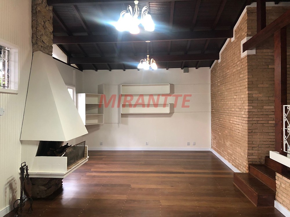 Sobrado de 220m² com 3 quartos em Tremembe