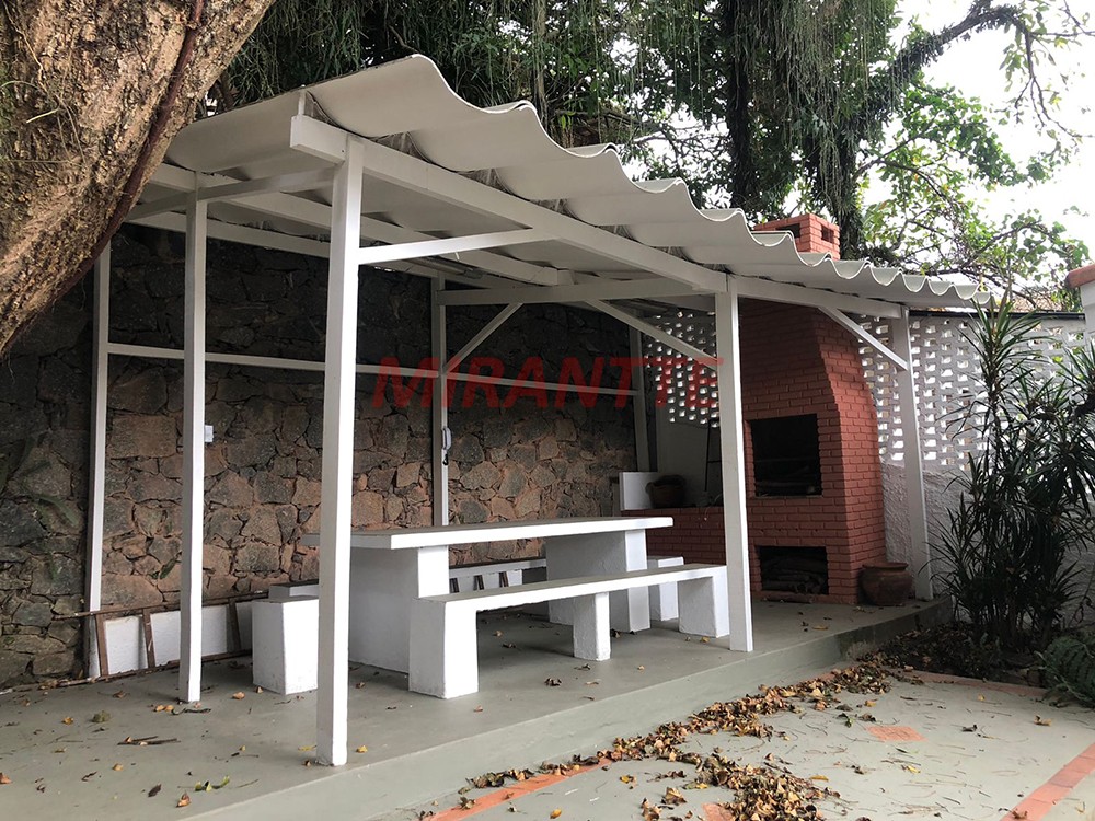 Sobrado de 220m² com 3 quartos em Tremembe