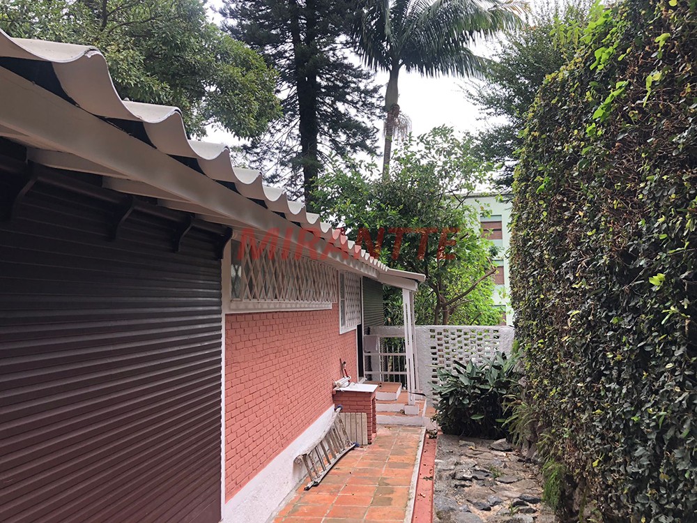 Sobrado de 220m² com 3 quartos em Tremembe