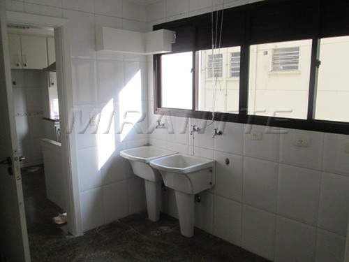 Apartamento de 286m² com 4 quartos em Santa Cecilia