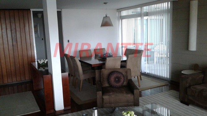 Sobrado de 765m² com 5 quartos em Jardim São Bento