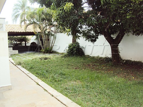 Casa terrea de 400m² com 4 quartos em Jardim São Bento
