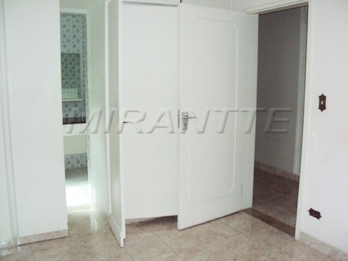 Casa terrea de 400m² com 4 quartos em Jardim São Bento