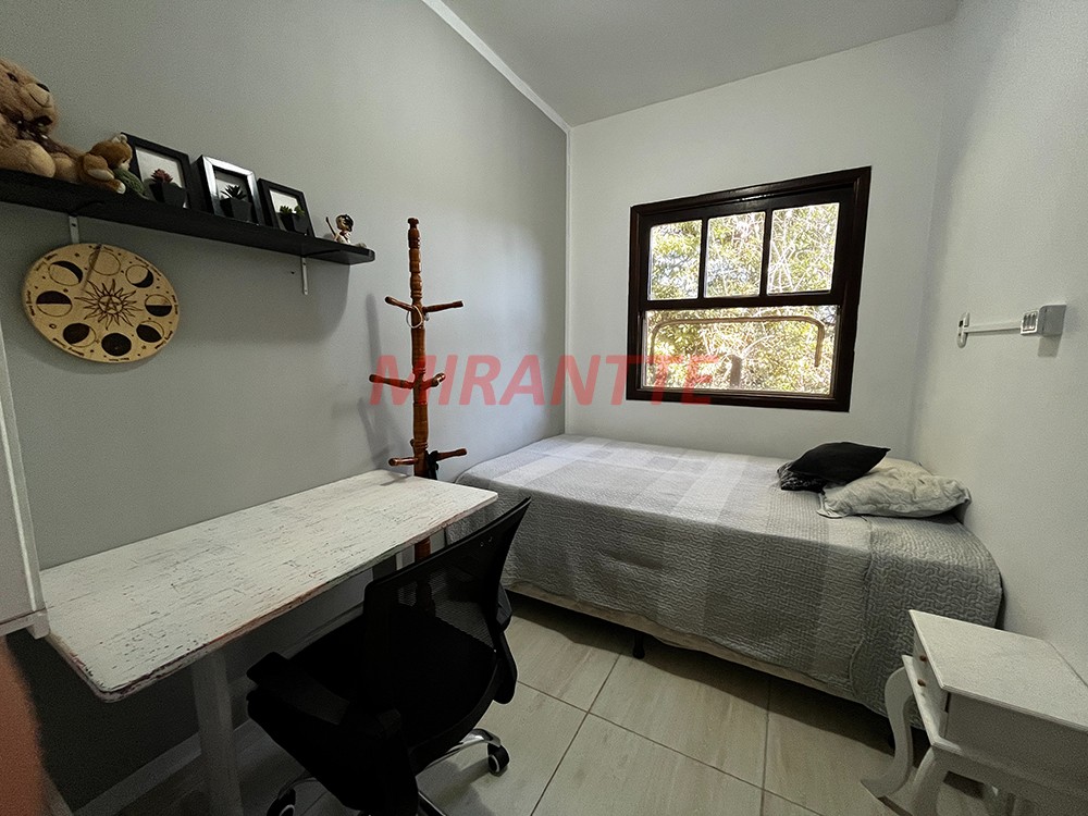 Cond. fechado de 155m² com 3 quartos em Serra Da Cantareira