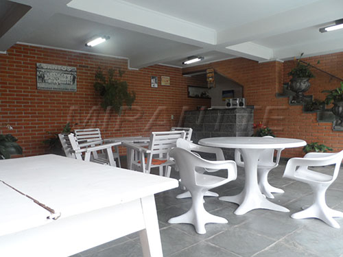 Sobrado de 195m² com 4 quartos em Tremembe
