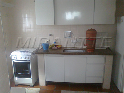 Apartamento de 77m² com 2 quartos em Jardim Eliana A