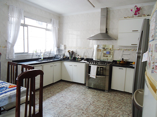 Sobrado de 351m² com 8 quartos em Mandaqui