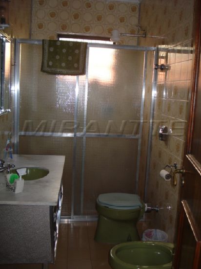 Sobrado de 223m² com 3 quartos em Água Fria