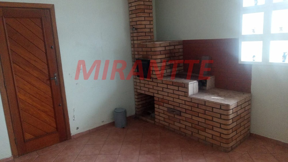 Sobrado de 365m² com 4 quartos em Serra Da Cantareira
