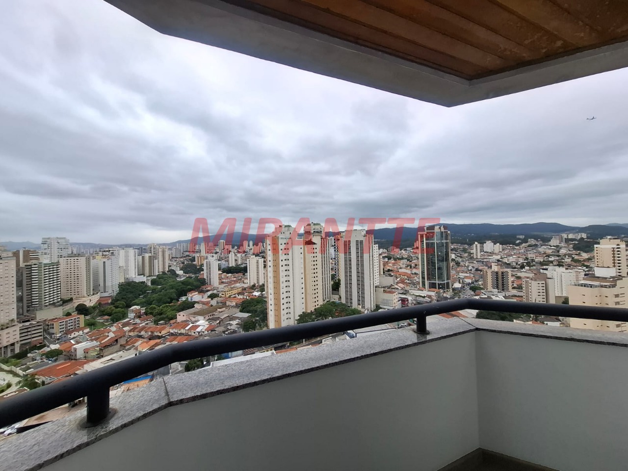 Cobertura de 257m² com 4 quartos em Água Fria