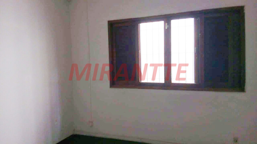 Sobrado de 190m² com 3 quartos em Santana