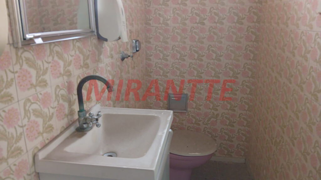 Sobrado de 190m² com 3 quartos em Santana