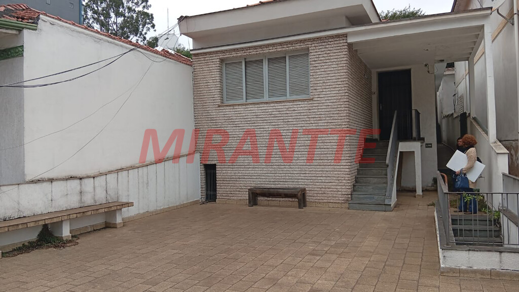 Sobrado de 190m² com 3 quartos em Santana