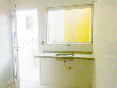 Cond. fechado de 120m² com 3 quartos em Penha De Franca