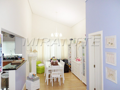 Casa terrea com 3 quartos em Jardim Eugênia