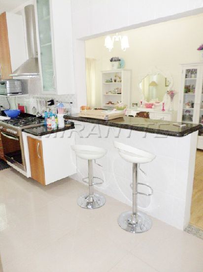 Casa terrea com 3 quartos em Jardim Eugênia