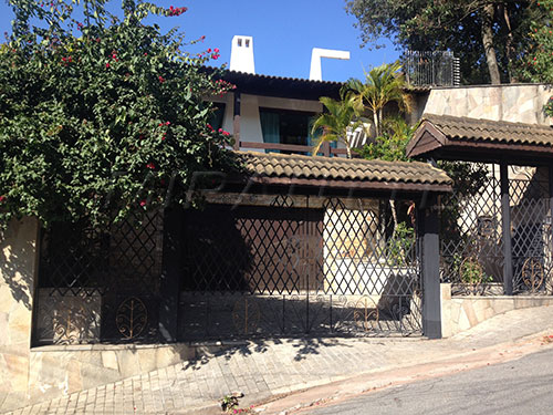 Casa terrea de 640m² com 3 quartos em Tremembe