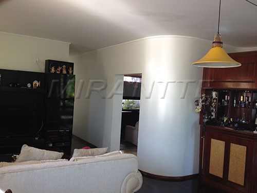 Casa terrea de 640m² com 3 quartos em Tremembe