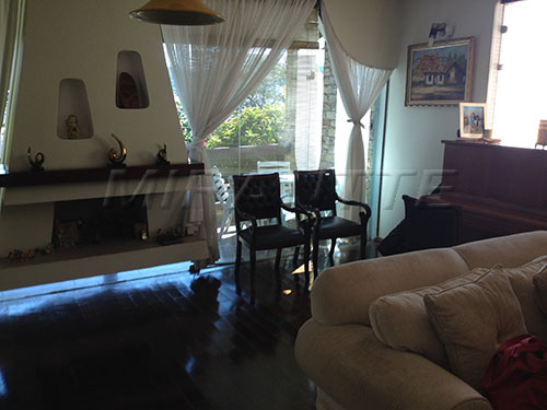 Casa terrea de 640m² com 3 quartos em Tremembe