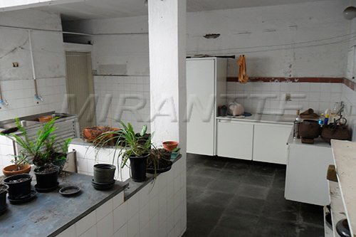 Sobrado de 182m² com 2 quartos em Santana