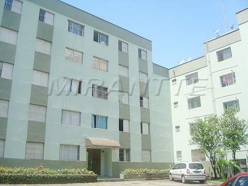 Apartamento de 53m² com 3 quartos em Vila Amalia