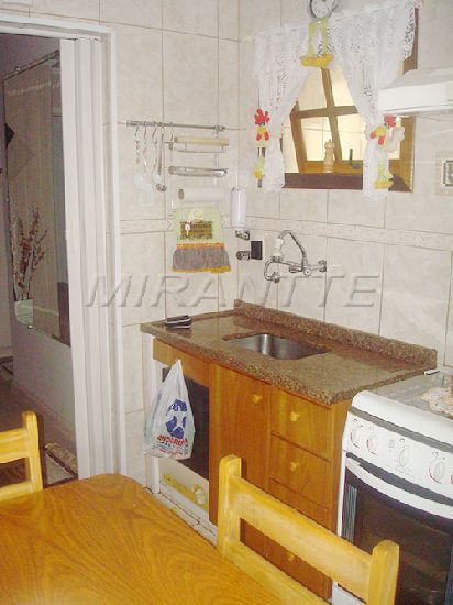Apartamento de 53m² com 3 quartos em Vila Amalia