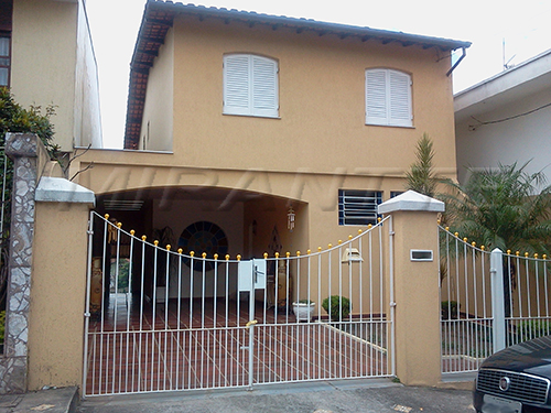 Sobrado de 210m² com 3 quartos em Jardim França