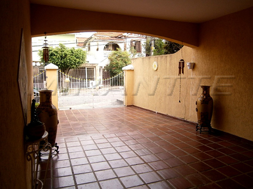 Sobrado de 210m² com 3 quartos em Jardim França