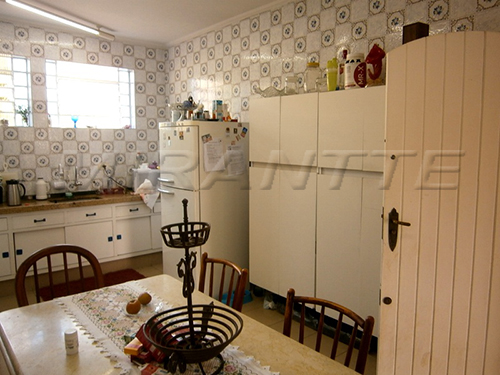 Sobrado de 210m² com 3 quartos em Jardim França