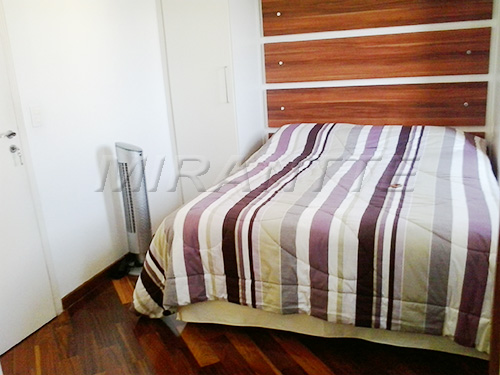 Apartamento de 132m² com 3 quartos em Lapa