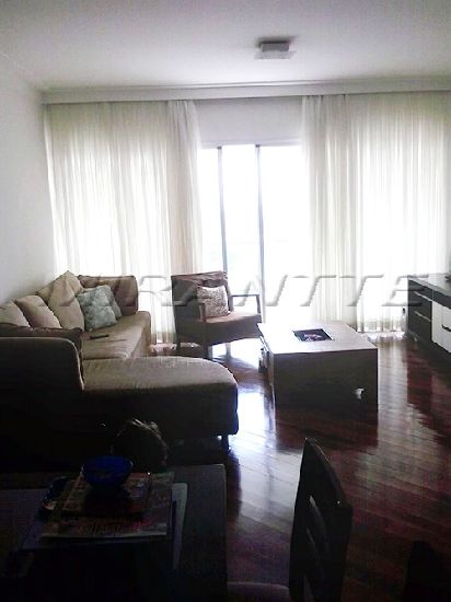 Apartamento de 132m² com 3 quartos em Lapa