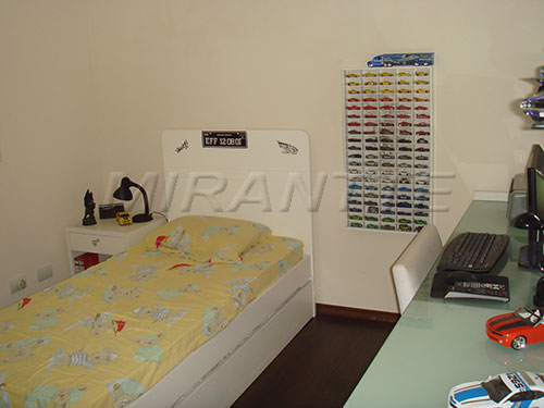 Sobrado de 255m² com 4 quartos em Tremembe