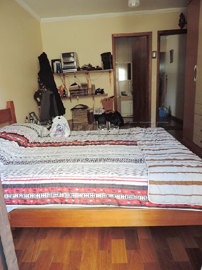 Sobrado de 220m² com 4 quartos em Santana