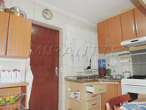 Sobrado de 220m² com 4 quartos em Santana