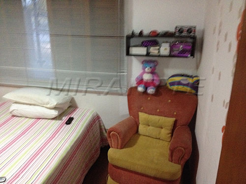 Sobrado de 180m² com 3 quartos em Água Fria