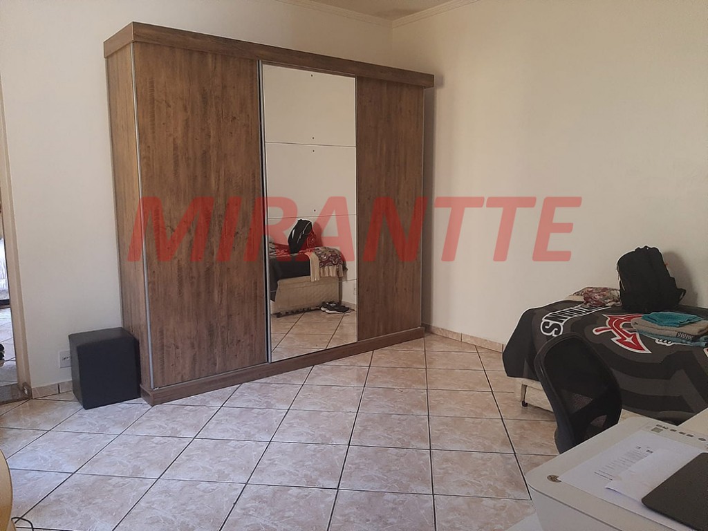 Sobrado de 200m² com 5 quartos em Santana