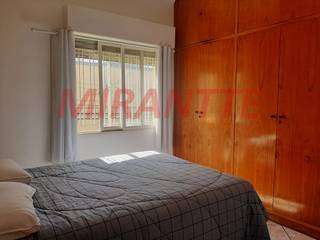 Sobrado de 200m² com 5 quartos em Santana