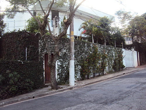 Sobrado de 556m² com 4 quartos em Jardim São Bento