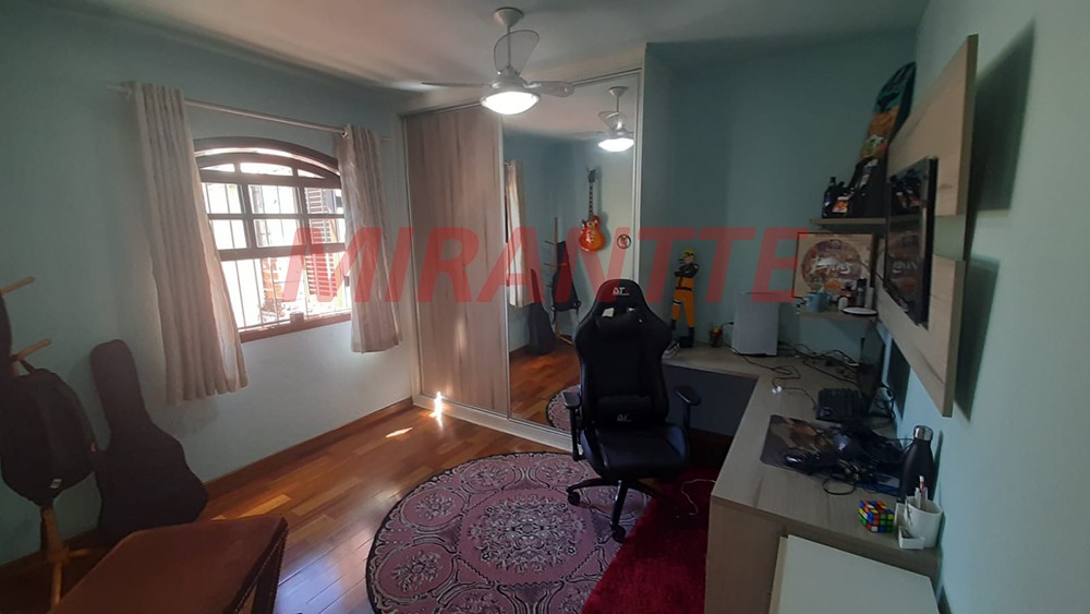 Sobrado de 127m² com 3 quartos em Vila Gustavo