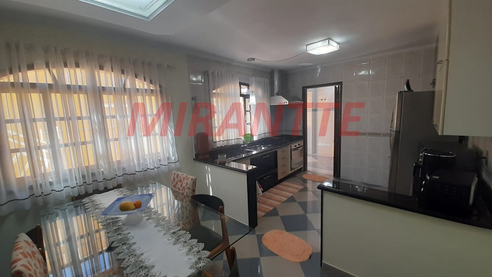 Sobrado de 127m² com 3 quartos em Vila Gustavo