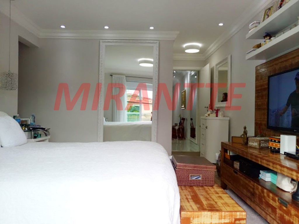 Sobrado de 229m² com 3 quartos em Santana