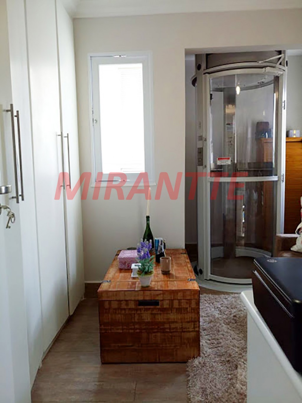 Sobrado de 229m² com 3 quartos em Santana