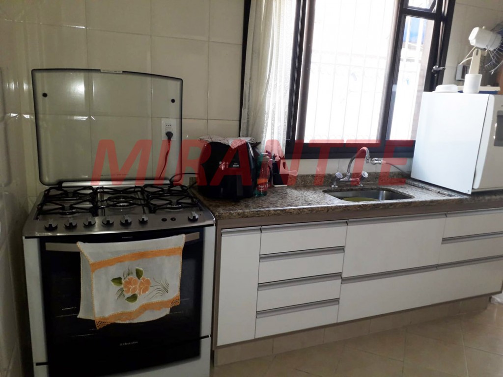 Sobrado de 120m² com 3 quartos em Parque Vitoria
