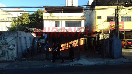 Casa terrea de 450m² com 12 quartos em Jardim Tremembé