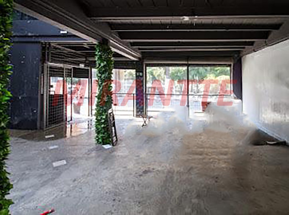 Comercial de 250m² em Parada Inglesa