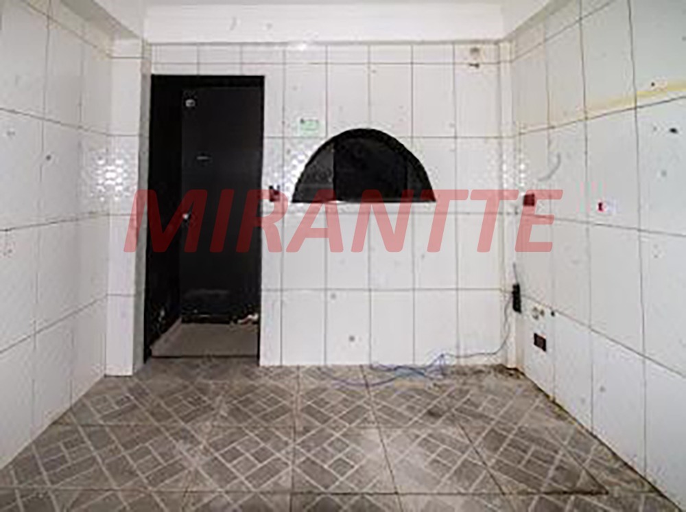 Comercial de 250m² em Parada Inglesa