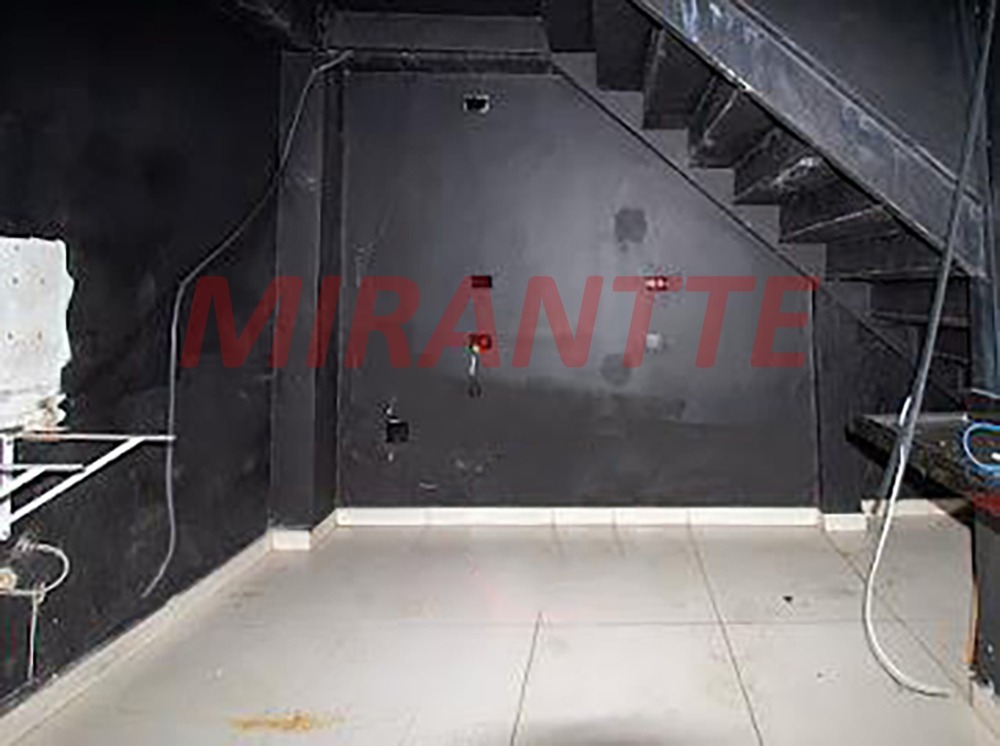 Comercial de 250m² em Parada Inglesa